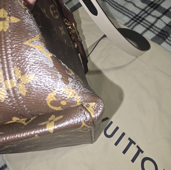 LOUIS VUITTON TULLERIES - Picture 6 of 15